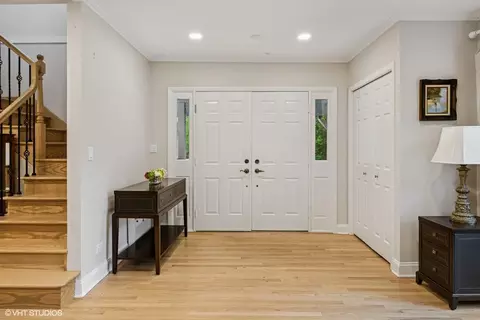 Entry Way - 216 Eastern Ave, Barrington, IL 60010 photo 1 of 2