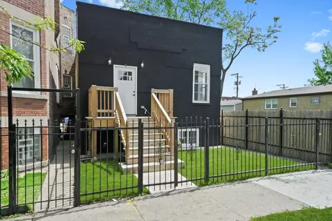 831 N Lawndale Ave, Chicago, IL 60651