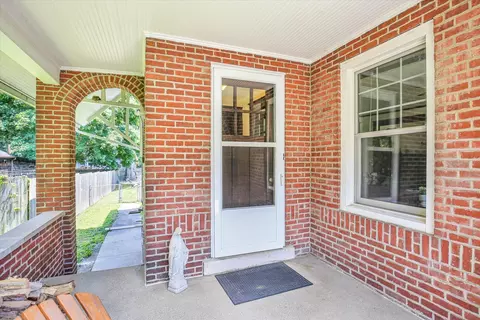 Exterior - 310 Davidson Dr, Champaign, IL 61821 photo 7 of 15