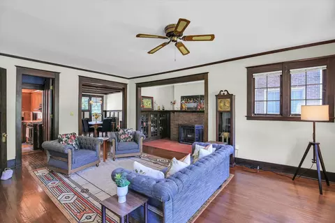 Living - 310 Davidson Dr, Champaign, IL 61821 photo 3 of 5