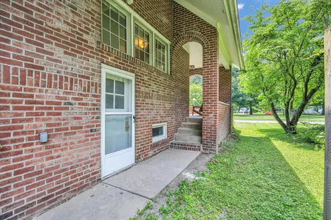 Exterior - 310 Davidson Dr, Champaign, IL 61821 photo 8 of 15