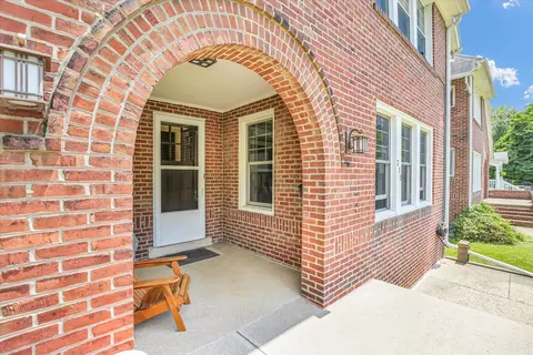 Exterior - 310 Davidson Dr, Champaign, IL 61821 photo 4 of 15