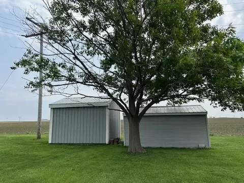 361 E Kirke Gate, Lee, IL 60530 photo 19