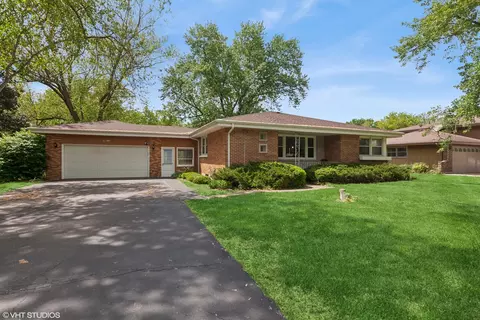 4 N312 Kenwood Ave, West Chicago, IL 60185