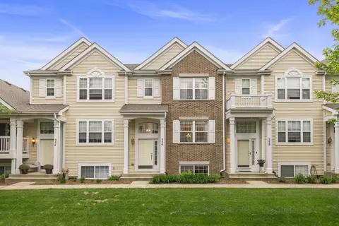 556 Lincoln Station Dr #0, Oswego, IL 60543
