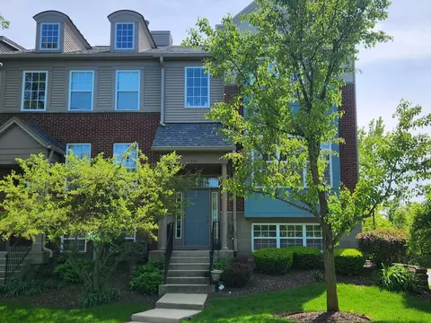 151 Station Park Cir #1, Grayslake, IL 60030