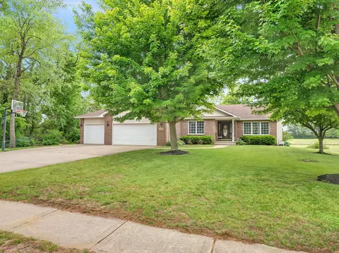 350 Fairway Dr, Essex, IL 60935