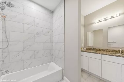 Bath - 75 Prairie Ct, Wheeling, IL 60090 photo 3 of 3