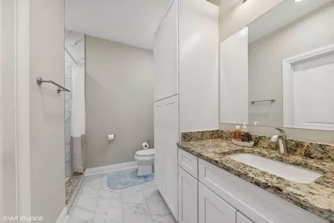 Bath - 75 Prairie Ct, Wheeling, IL 60090 photo 2 of 3