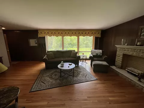 Living - 180 E 34th St, Steger, IL 60475 photo 1 of 2