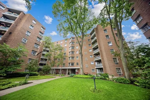 1866 Sherman Ave #3NE, Evanston, IL 60201