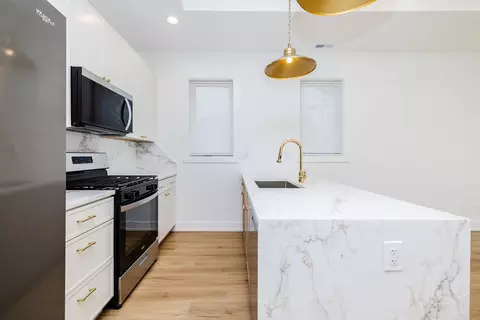 6048 S Eberhart Ave, Chicago, IL 60637 photo 11