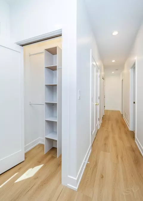 6048 S Eberhart Ave, Chicago, IL 60637 photo 21