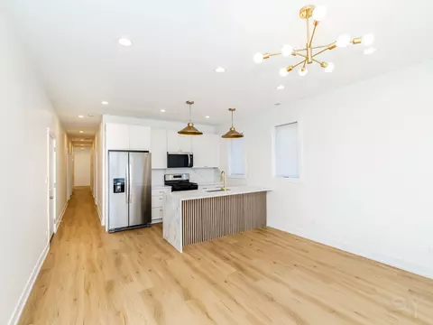 6048 S Eberhart Ave, Chicago, IL 60637 photo 18