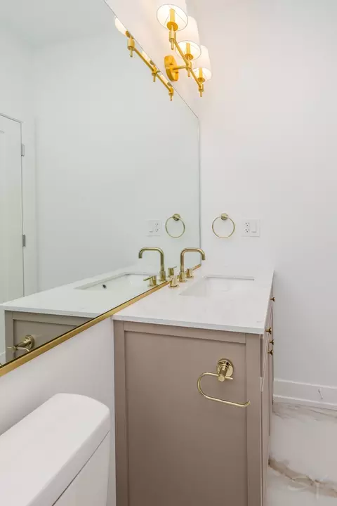 6048 S Eberhart Ave, Chicago, IL 60637 photo 33