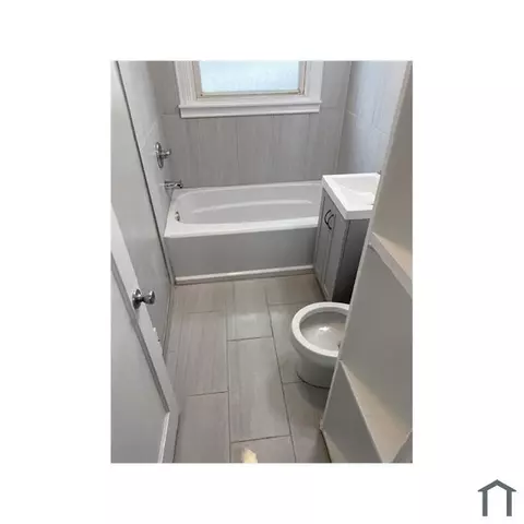 Bath - 2404 E 97th St, Chicago, IL 60617 photo 3 of 4