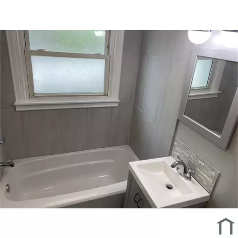 Bath - 2404 E 97th St, Chicago, IL 60617 photo 2 of 4