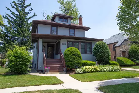 934 N Kenilworth Ave, Oak Park, IL 60302
