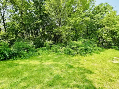 309 Peru St, Peru, IL 61354