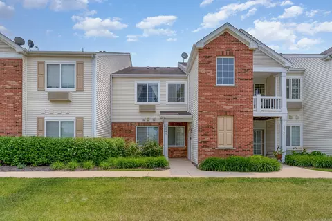 224 Bertram Dr #O, Yorkville, IL 60560