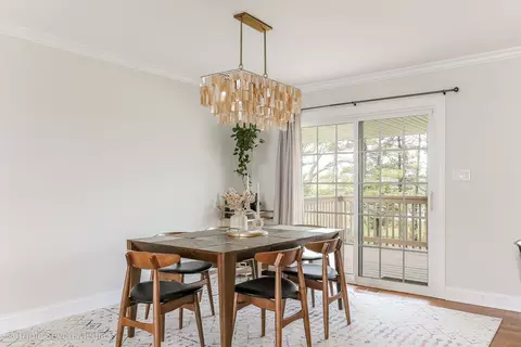 Dining - 1406 Edgefield Ln, Hoffman Estates, IL 60169 photo 1 of 1
