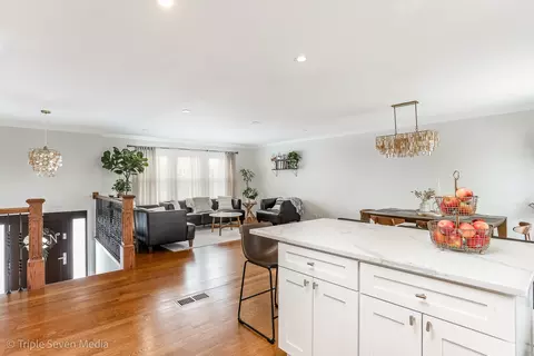 Other - 1406 Edgefield Ln, Hoffman Estates, IL 60169 photo 1 of 8