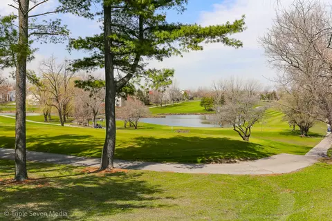View/Area - 1406 Edgefield Ln, Hoffman Estates, IL 60169 photo 2 of 2