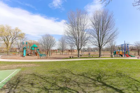 Other - 1406 Edgefield Ln, Hoffman Estates, IL 60169 photo 8 of 8