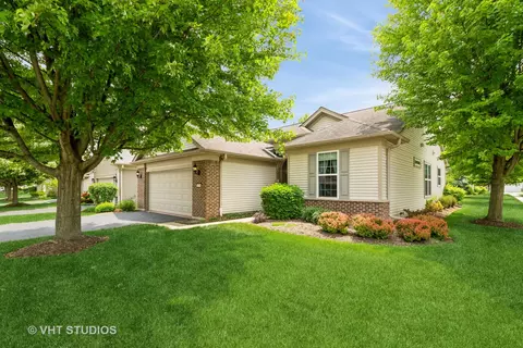 Exterior - 2764 Cascade Falls Cir, Elgin, IL 60124 photo 2 of 10