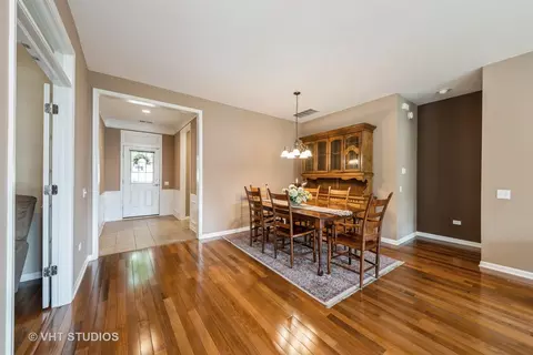 Dining - 2764 Cascade Falls Cir, Elgin, IL 60124 photo 2 of 3