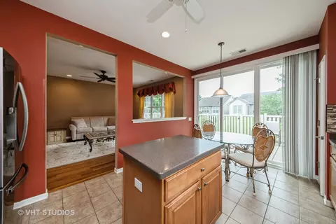 Kitchen - 2764 Cascade Falls Cir, Elgin, IL 60124 photo 5 of 5