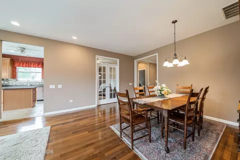 Dining - 2764 Cascade Falls Cir, Elgin, IL 60124 photo 3 of 3