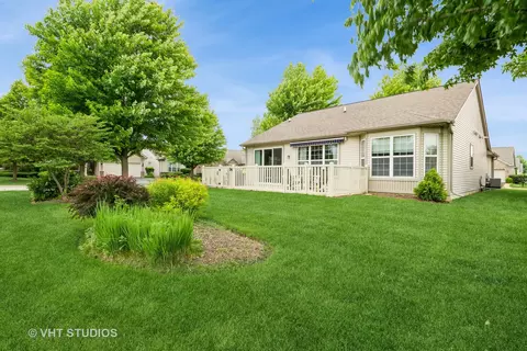 Exterior - 2764 Cascade Falls Cir, Elgin, IL 60124 photo 6 of 10