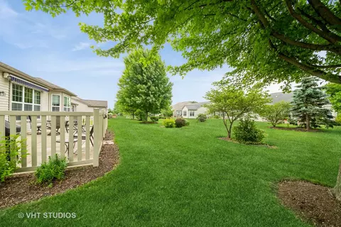 Exterior - 2764 Cascade Falls Cir, Elgin, IL 60124 photo 3 of 10