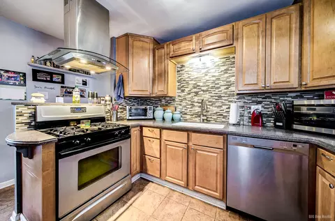 3745 Park Ave, Steger, IL 60475 photo 8