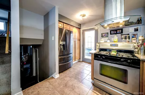 3745 Park Ave, Steger, IL 60475 photo 9