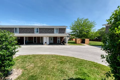 8 Cour Masson Cir #0, Palos Hills, IL 60465