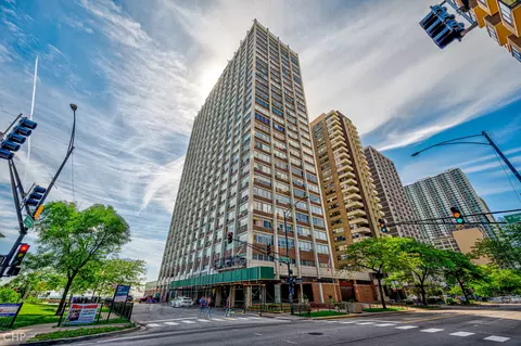 6171 N Sheridan Rd #510, Chicago, IL 60660