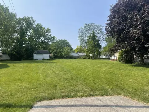 25237 W Timber Ln, Lake Villa, IL 60046