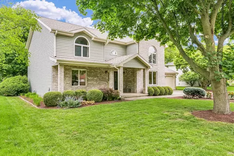 1206 Wilshire Ct, Champaign, IL 61821