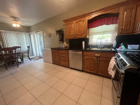 1131 S Nelson Ave, Kankakee, IL 60901 photo 16