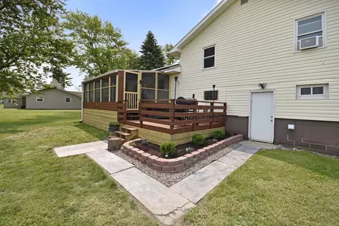 Exterior - 335 Dodge St, Cisco, IL 61830 photo 21 of 23