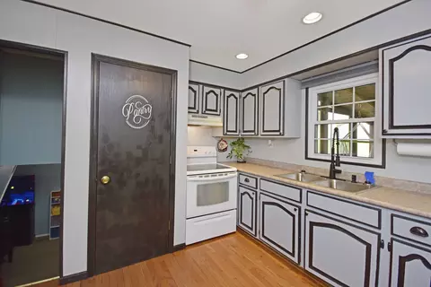 Kitchen - 335 Dodge St, Cisco, IL 61830 photo 7 of 11