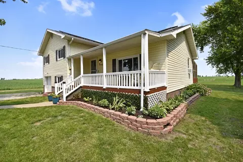 Exterior - 335 Dodge St, Cisco, IL 61830 photo 4 of 23