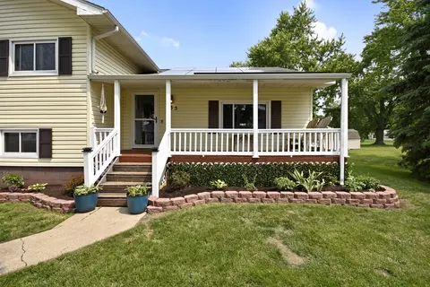 Exterior - 335 Dodge St, Cisco, IL 61830 photo 3 of 23