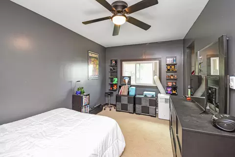 Bedroom - 335 Dodge St, Cisco, IL 61830 photo 9 of 10