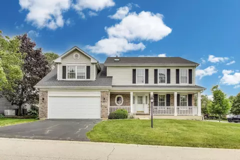 1492 Della Dr, Hoffman Estates, IL 60169