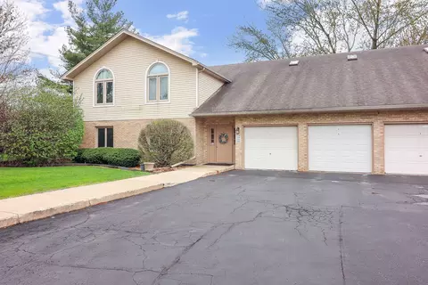 2604 Crescenzo Dr, Joliet, IL 60436