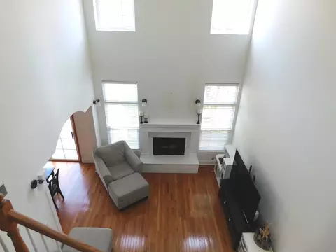 Living - 551 Goodwin Dr, Bolingbrook, IL 60440 photo 3 of 3