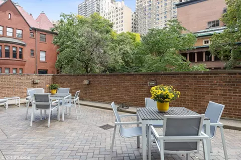 Exterior - 1 E Schiller St #10B, Chicago, IL 60610 photo 4 of 5
